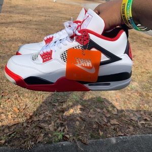 Jordan 4’s fire red 🔥
